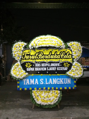 Papan Bunga Duka di Brangsong